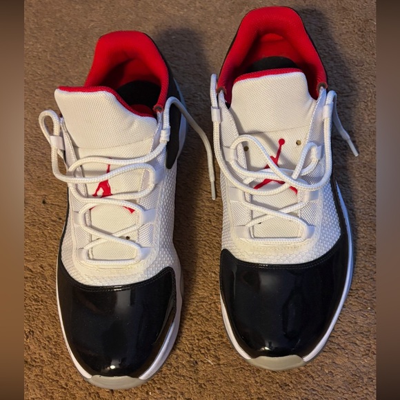 Nike Men’s Jordan 12 CMFT Low white/black/red - Picture 1 of 5